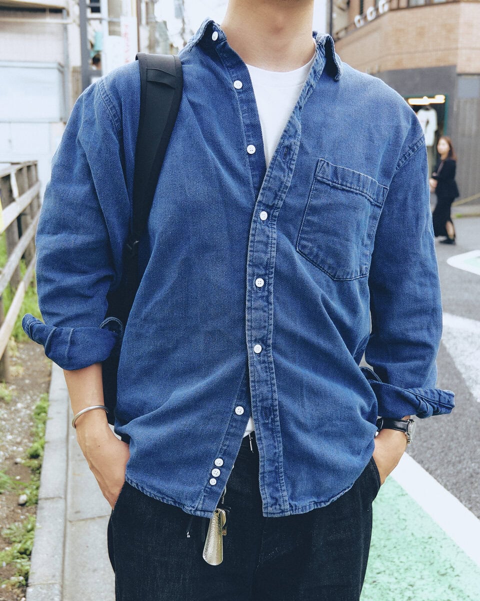 【30代スナップ＠下北沢】上下デニムでも濃淡でメリハリをつけて大人っぽい仕上がりに