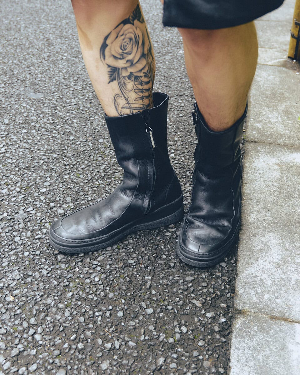 【20代スナップ＠下北沢】キャップとパンツの“ダメージ具合”がいいアクセントに