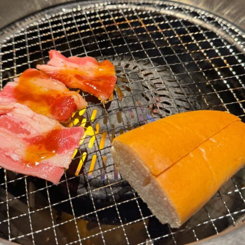 ロースターで焼き上げる