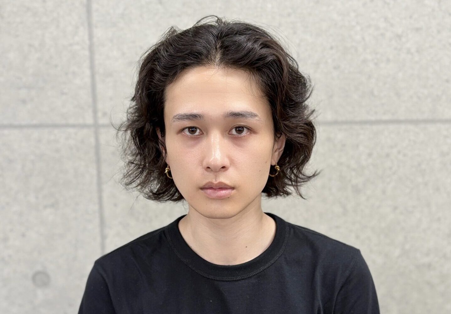 髪型キマらない問題、原因はシャンプーかも？ スカルプDの新作で“根元から変わる”ヘア革命！【人気美容師syn齋藤正太も太鼓判】