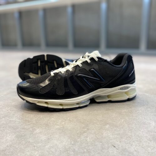 JJJJound × New Balance（ジョウンド × ニューバランス ）の1890 