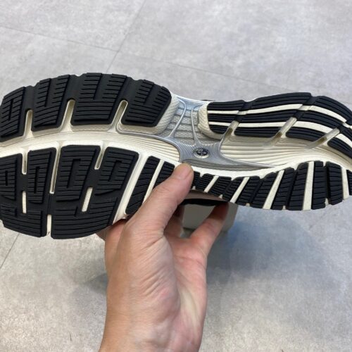 JJJJound × New Balance（ジョウンド × ニューバランス ）の1890 