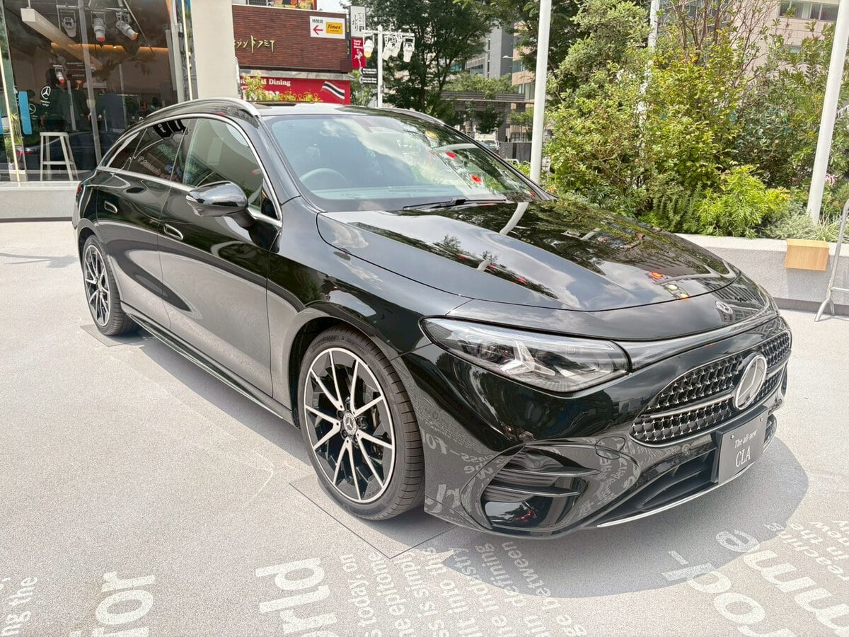 Mercedes-Benz STUDIO TOKYO(メルセデス・ベンツ ストゥーディオ トウキョウ)