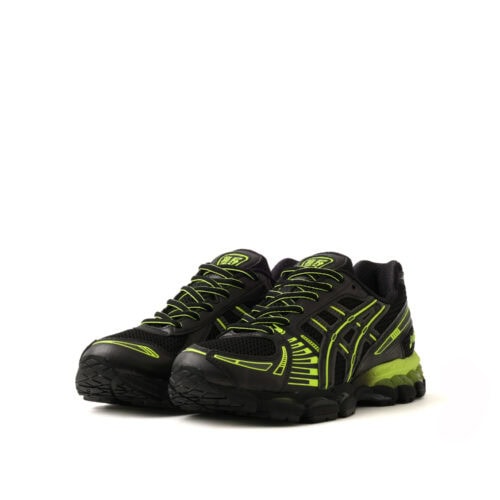 ベースとなる「GEL-KAYANO 12.1」に、Albino & Pretoならではのデザインエッセンスをプラス。ASICS SportStyleが培ってきたパフォーマンスのヘリテージに、ブラジリアン柔術の文化とストリートウェアの美学を融合させたスペシャルエディションとなっている。
