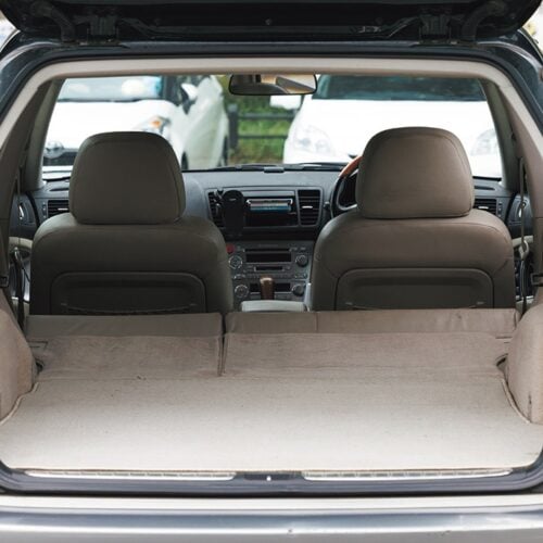 ビデオグラファー、モデル、ミュージシャン 黒澤怜慈さんの愛車 SUBARU LEGACY OUTBACK 2.5i L.L.Bean EDITION［スバルレガシィ アウトバック L.L.Beanエディション］