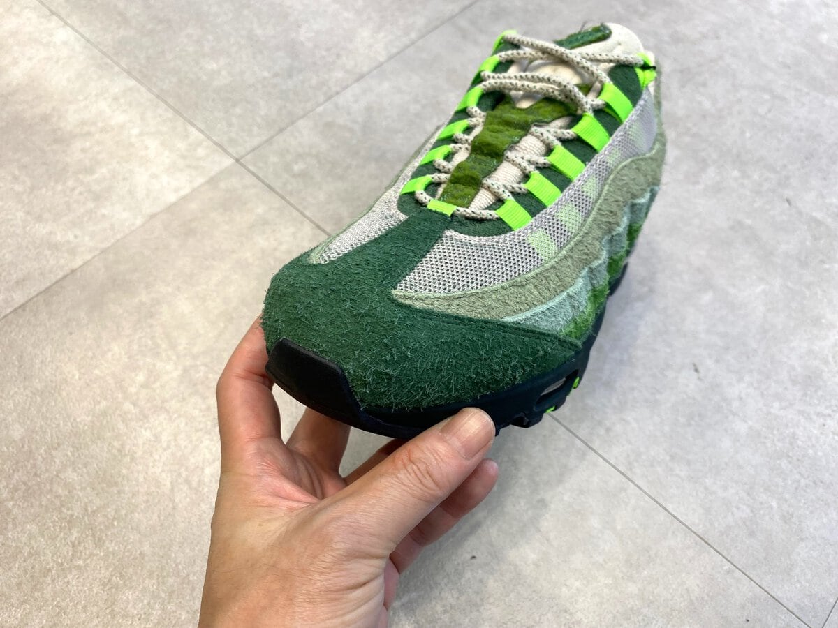 Division Street × Nike(ディビジョンストリート × ナイキ)のエアマックス95 ビッグバブル ダックス オブ ア フェザー "ザウッズ"