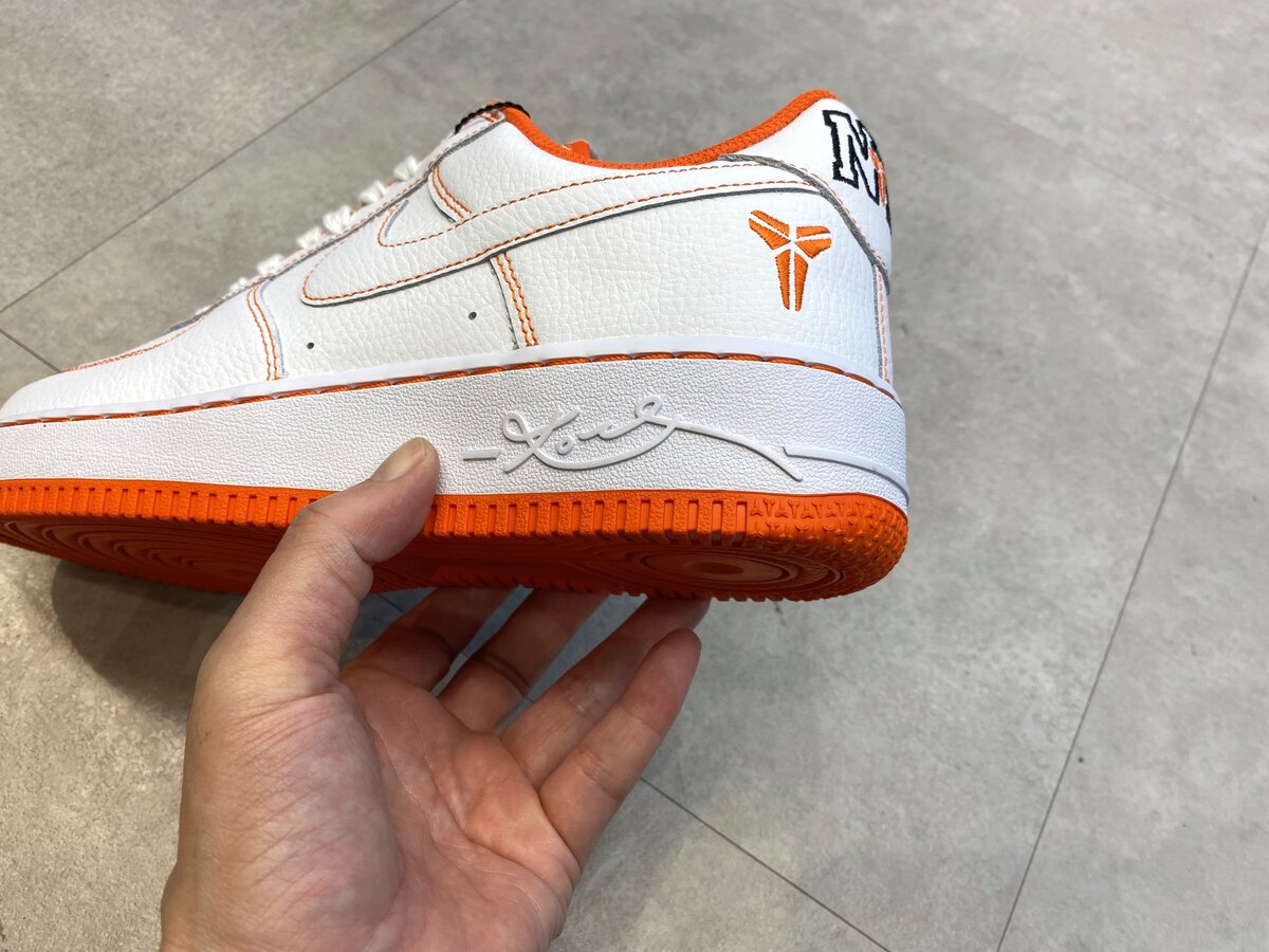 Kobe Bryant × Nike(コービー・ブライアント × ナイキ)のエアフォース1 ロー プロトロ "ロード オブ ザ リング"