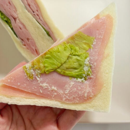 中までハムぎっしり