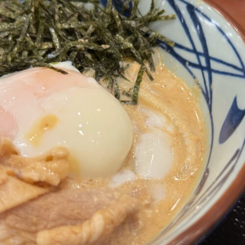 ねりごまならではの深いコクと豆乳のまろやかさがベースに