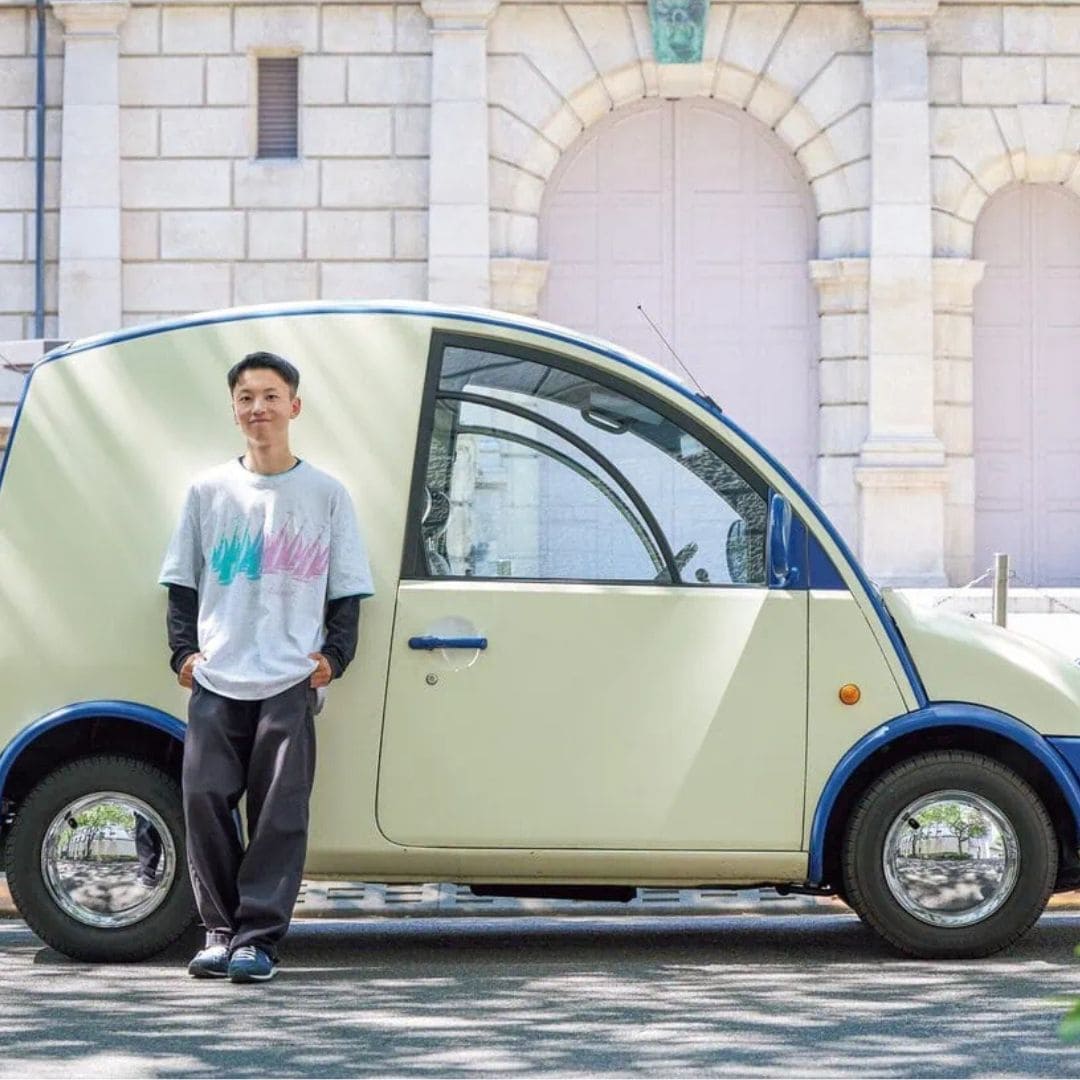 レトロ車と暮らす】1989年製「日産エスカルゴ」に乗る23歳デザイナー