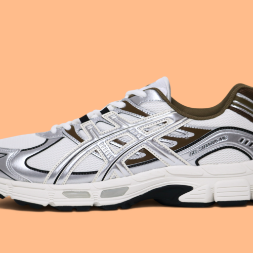 アシックスの「ゲル ストラトス MC」¥14,300