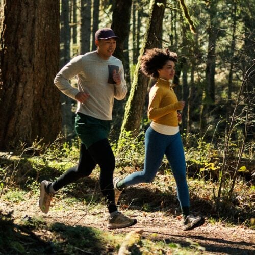 Teva（テバ）から、防水仕様の新作トレイルシューズ「Hurricane Trailsetter GTX（ハリケーン トレイルセッター GTX）」が2026年9月1日に発売。2026年春に登場した「Hurricane Trailsetter」をベースに、GORE-TEX®による防水性を備え、天候や路面状況を問わず快適なトレイル体験をサポートする一足となっている。