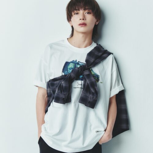 内田金吾のサマースタイル 7days with DAWNCE 美術家・西村友輝氏とDAWNCEのコラボTシャツ