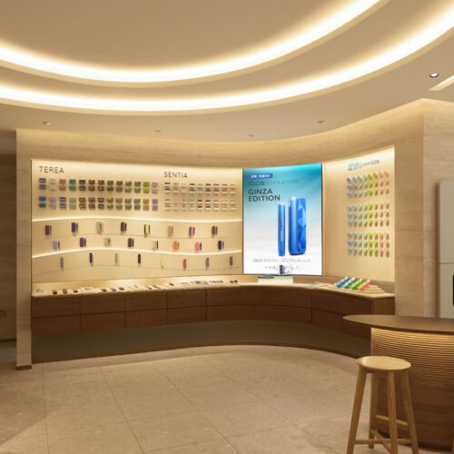 IQOS フラッグシップ 銀座 1階 プロダクトウォール フィリップ モリス インターナショナルの製品を展示 販売