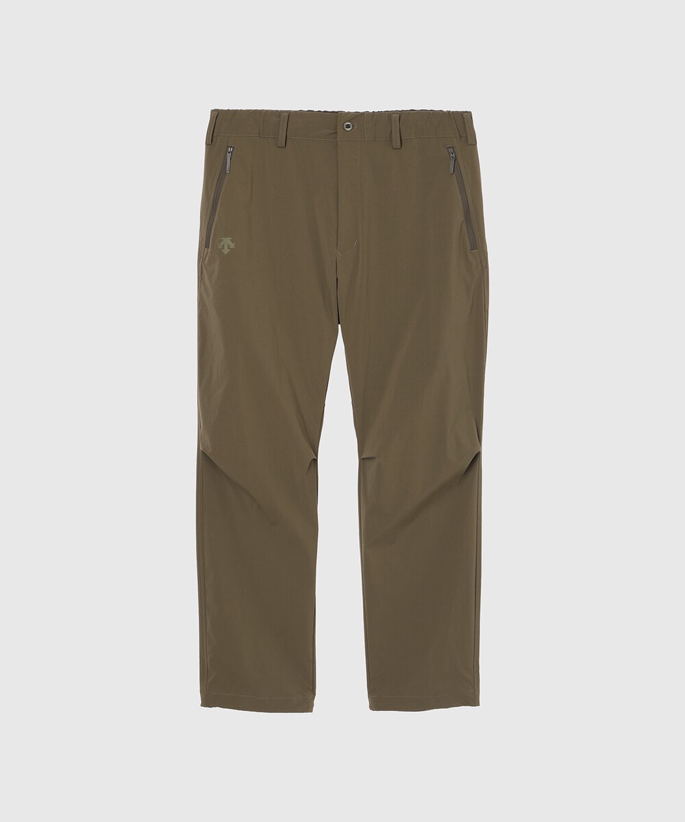 摩耗や引き裂きに強いCORDURA®ナイロンを使用した、レギュラーシルエットのロングパンツ。耐久性を備えながら、しなやかでドライタッチな軽い着心地となっている。