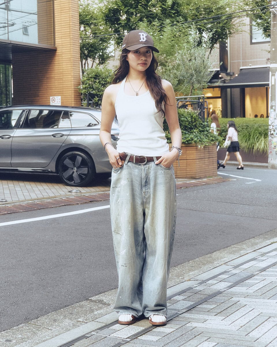 【20代スナップ@渋谷】キャップ、ベルト、シューズ…かすかにブラウンでまとまりを