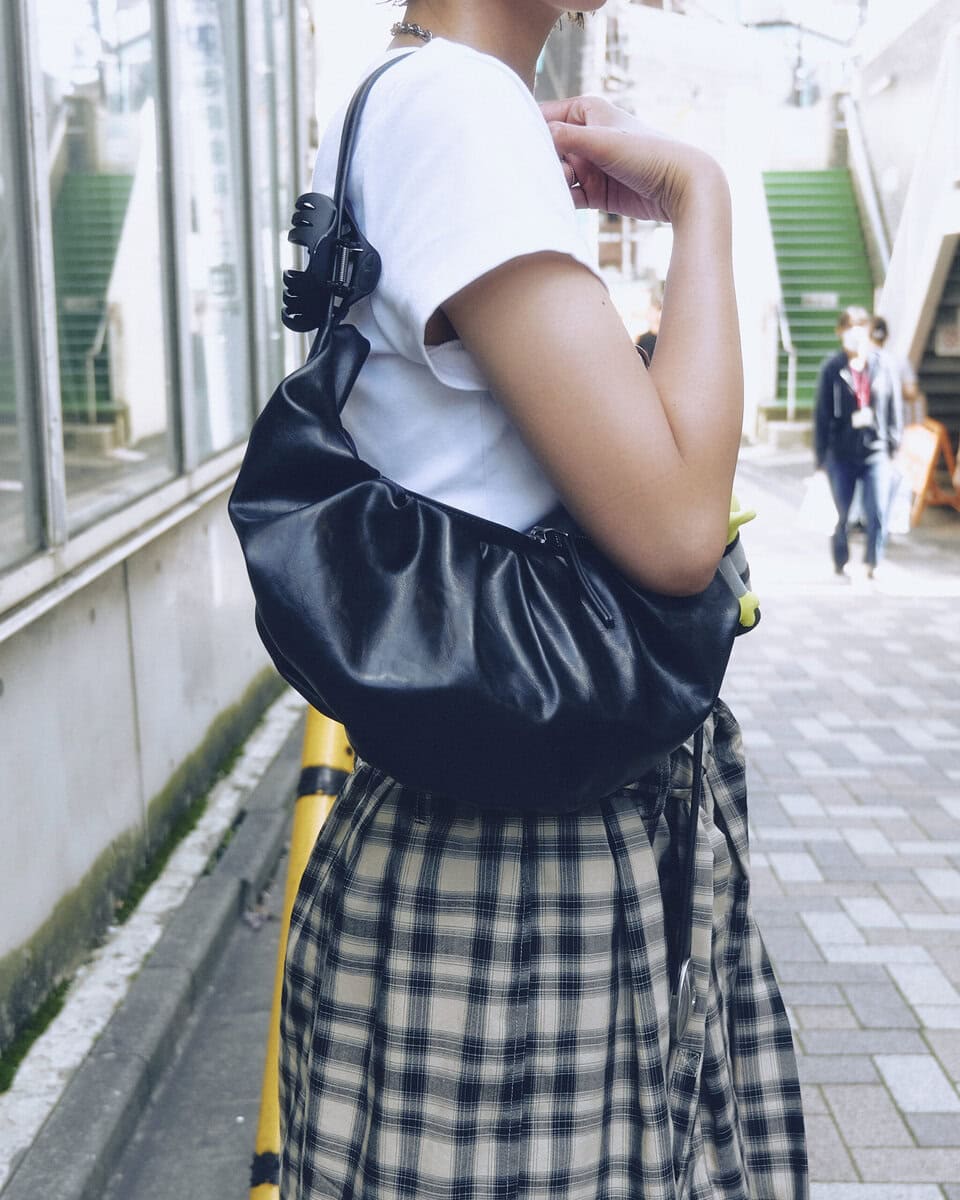 【20代スナップ@原宿】一目惚れしたスカートをメインに見せたいので他はシンプルに
