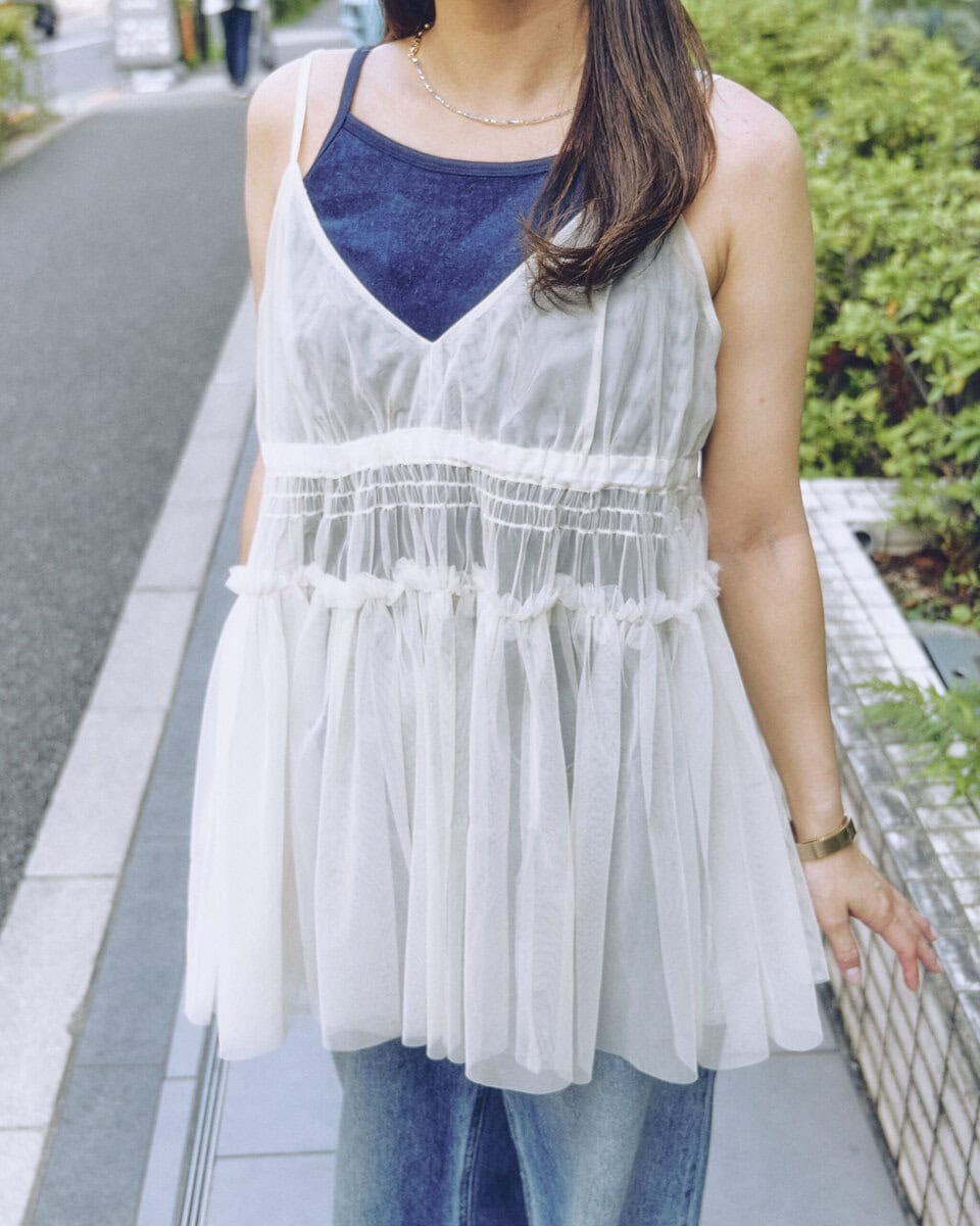 【20代スナップ@渋谷】フリフリなトップスが「バレリーナみたい」でお気に入り