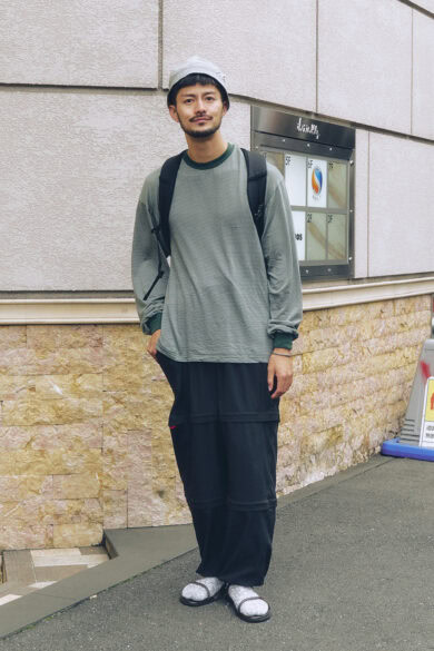 【30代スナップ＠原宿】快適に過ごすならメリノウールのトップス一択！