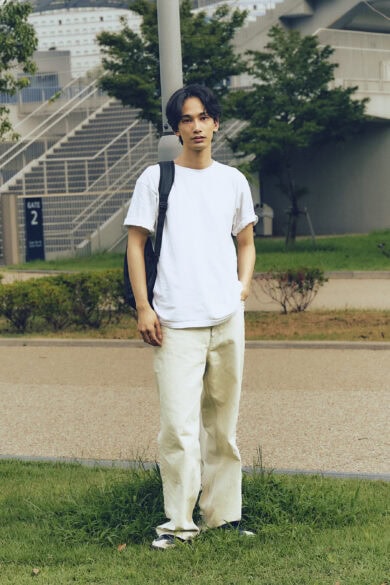 【20代スナップ@代田橋】肩ひじ張らない自然体の白Tシャツコーデは“オーディション着”