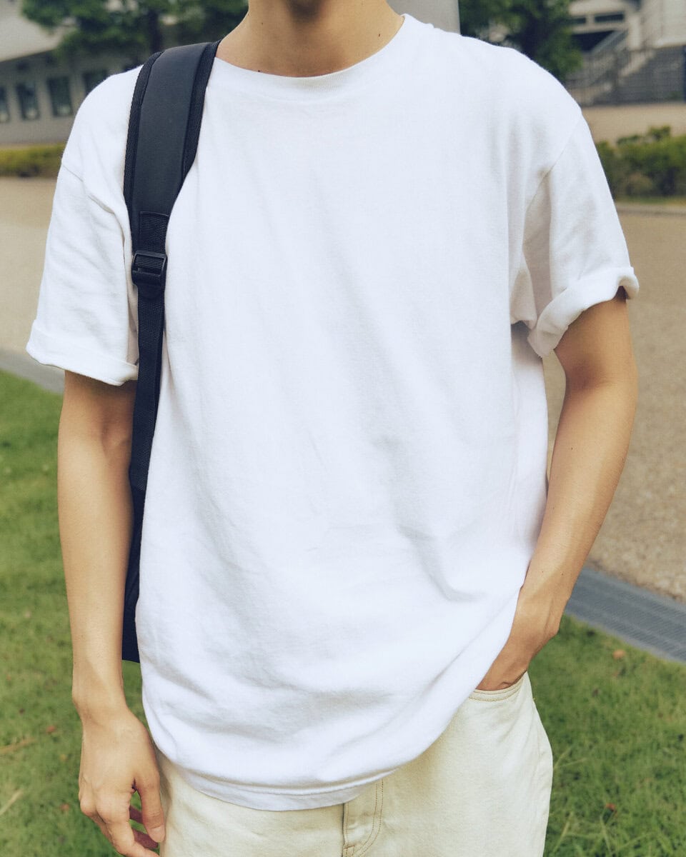 【20代スナップ@代田橋】肩ひじ張らない自然体の白Tシャツコーデは“オーディション着”
