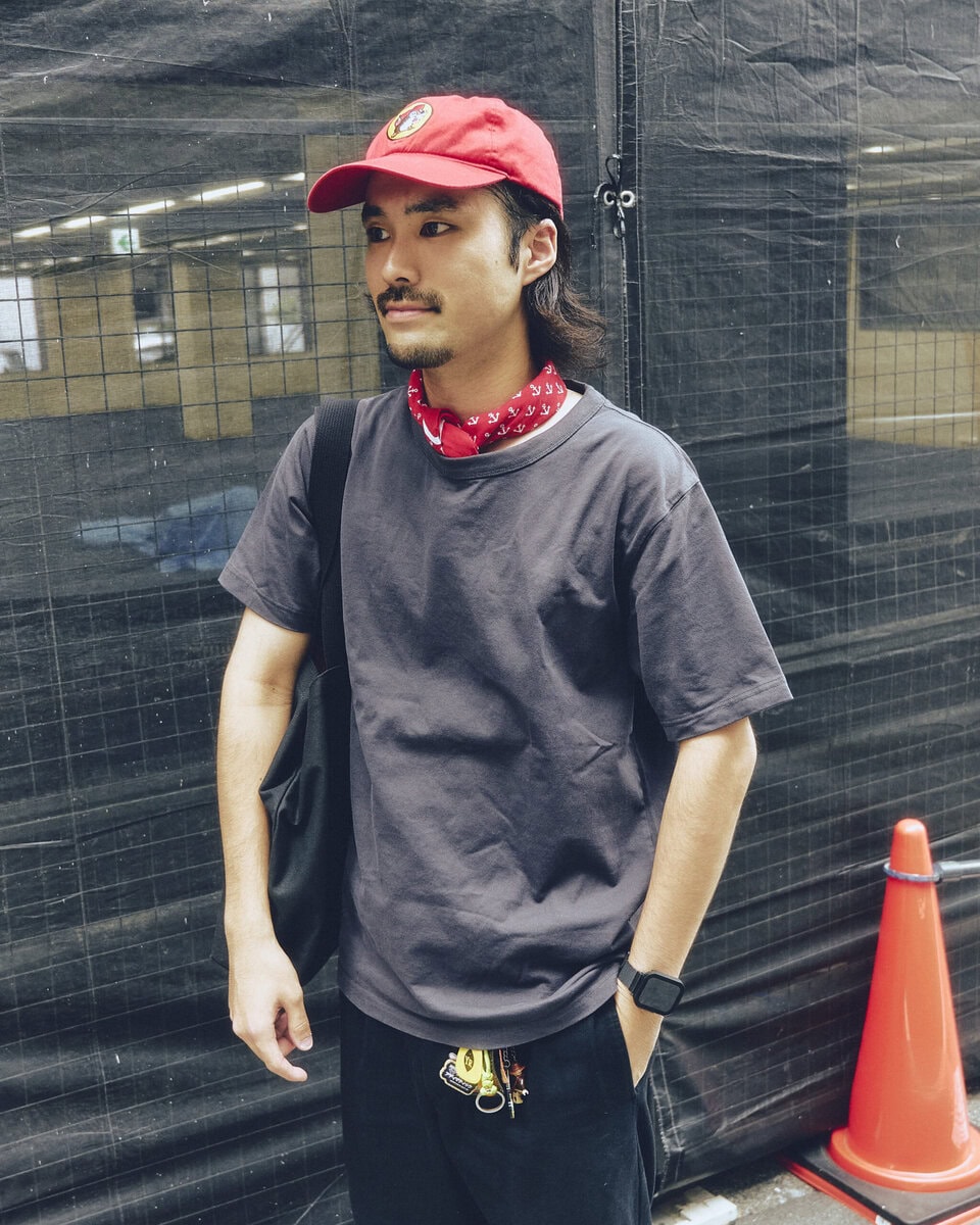 【20代スナップ@渋谷】夏のマイルールは「ワンポイントで色を入れること」
