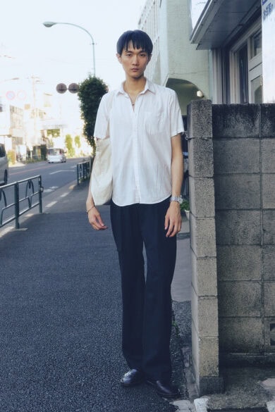 【20代スナップ＠吉祥寺】テーマは学生服…“あの頃”を思い出すアイテム選びとサイズ感