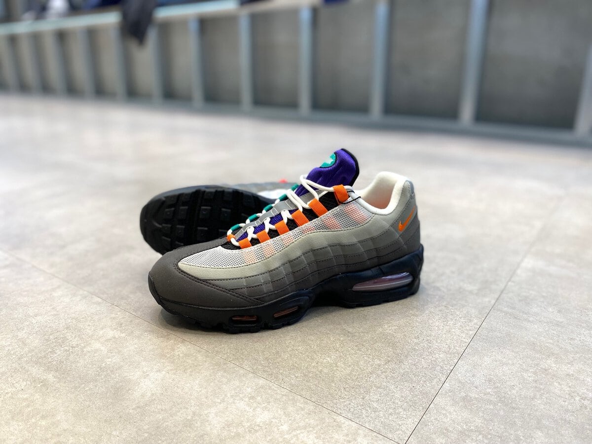 Nike（ナイキ）のエアマックス95 ビッグバブル プレミアム 