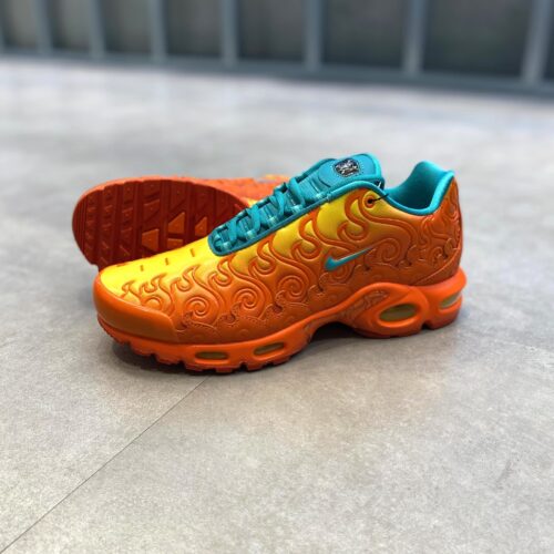 One Piece × Nike（ワン ピース × ナイキ）のエアマックスプラス 