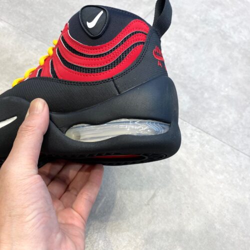 Nike(ナイキ）のエアベイキン OG 