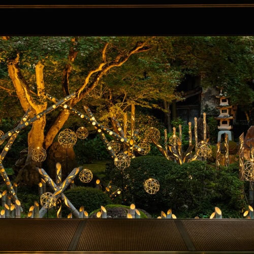 『椿寿荘』の庭園アップ