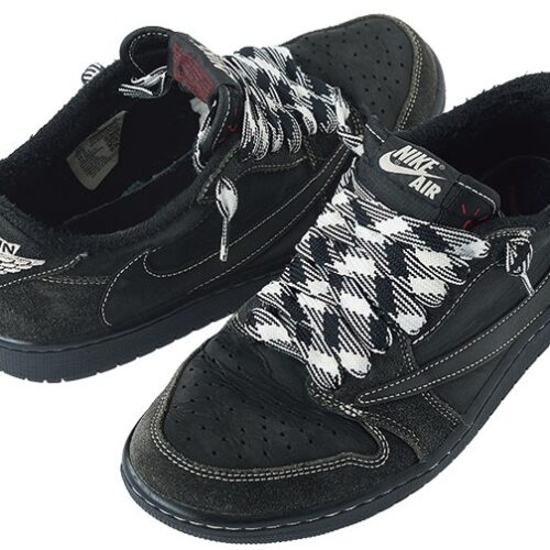 smart専属モデル/平山愛夏さんの私物スニーカー NIKE Travis Scott × Nike Air Jordan 1 Low OG SP