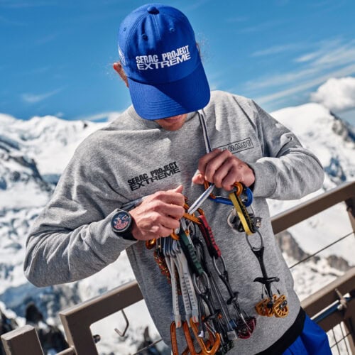「SERAC PROJECT EXTREME」、MAMMUT、BEAMSのロゴ刺繍を、フロント・サイド・バックに配したスポーティーなキャップ。