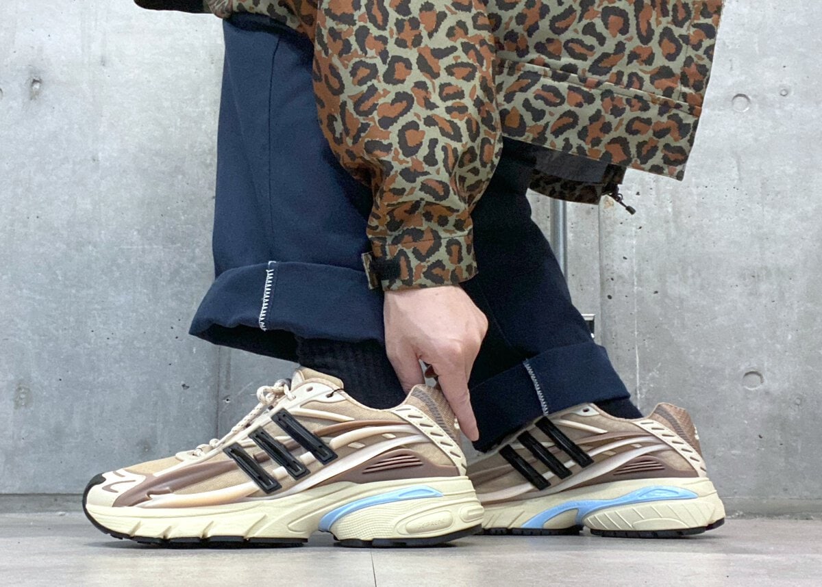 Pharrell Williams × adidas(ファレル・ウィリアムス × アディダス)のアディスター ジェリーフィッシュ