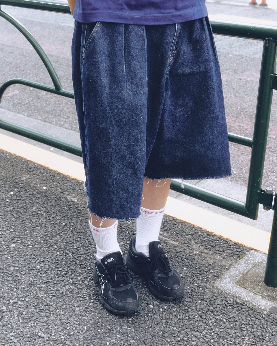 【20代スナップ＠原宿】パンツから逆算したアイテムセレクトとスタイリングが光る