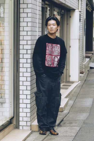 【20代スナップ@明大前】ウエダハジメ大先生のTシャツが目立てば目立つほどいいコーデ