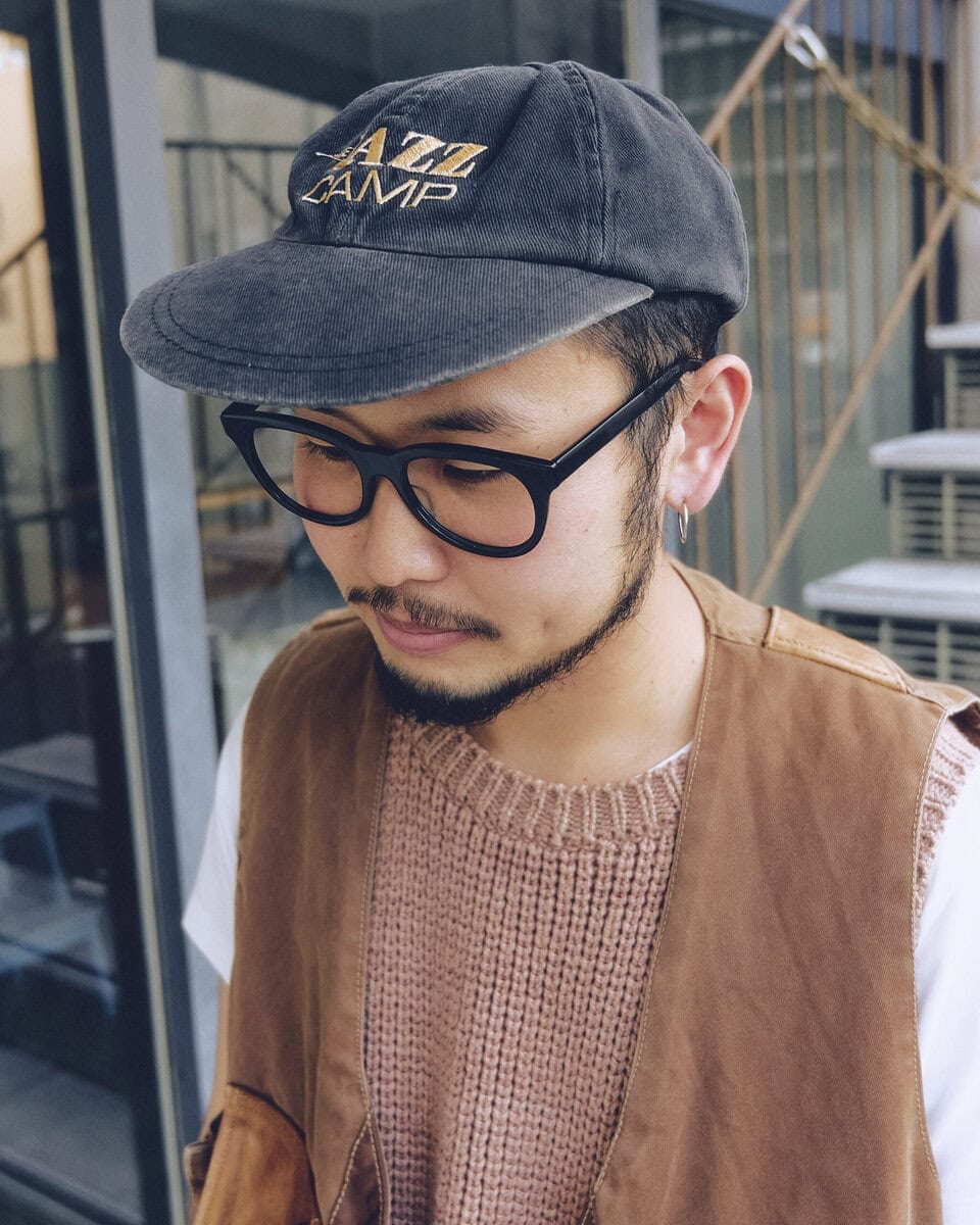 【20代スナップ@下北沢】ベストの上にベストを重ねる秀逸レイヤード