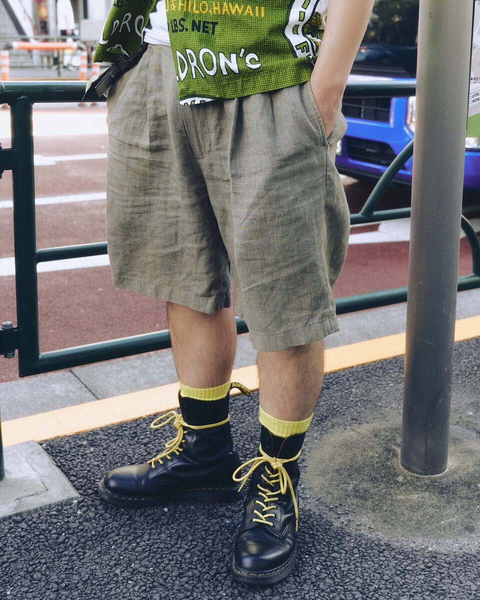 【30代スナップ@原宿】秋になっても「夏のノリで」半袖短パン