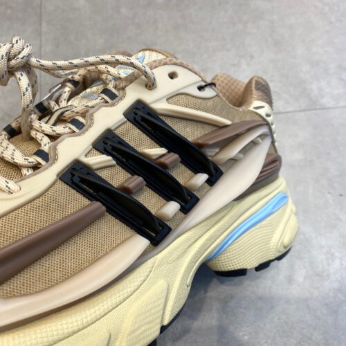 Pharrell Williams × adidas(ファレル・ウィリアムス × アディダス)のアディスター ジェリーフィッシュ