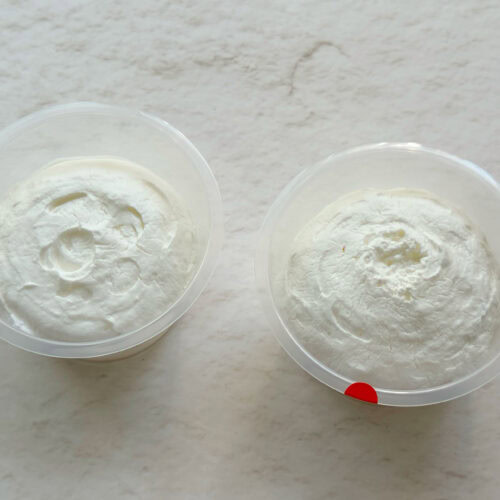 何が変わった?新旧クリームを食べ比べてみた
