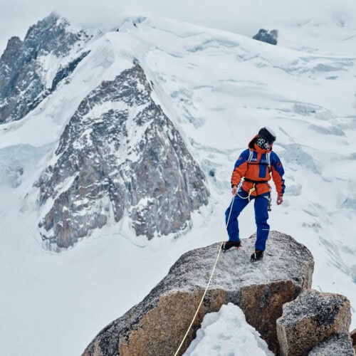 1995年12月、登山家ステファン・シーグリットがパタゴニアの山々に挑んだ際に着用したモデルで、その後の最高峰ライン「Eiger Extreme（アイガー・エクストリーム）」の幕開けとなった一着。