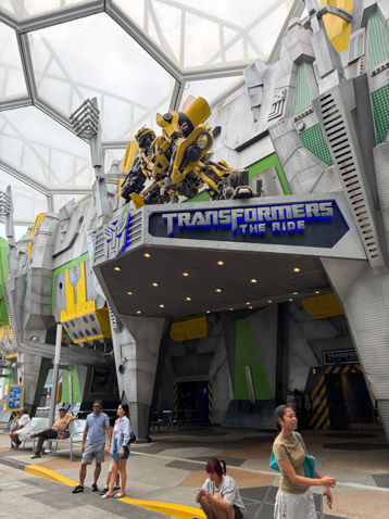 トランスフォーマー アトラクション入口