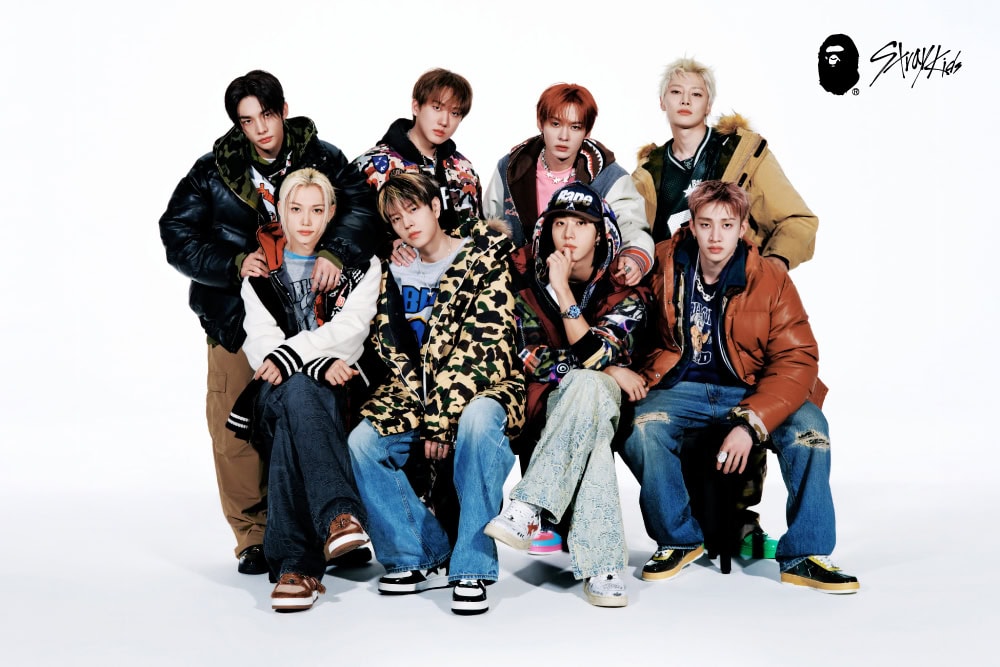 メンバーが着用したのは、「BAPE® FALL/WINTER 2026」のメインコレクションから選ばれたアイテム。それぞれの個性が際立つスタイリングに、ブランドを象徴するフットウェア「BAPE STA™」を合わせ、BAPE®と音楽カルチャーのつながりを表現した。