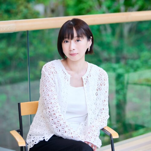 13年ぶりの写真集『ぴこぴこ』を出した酒井若菜