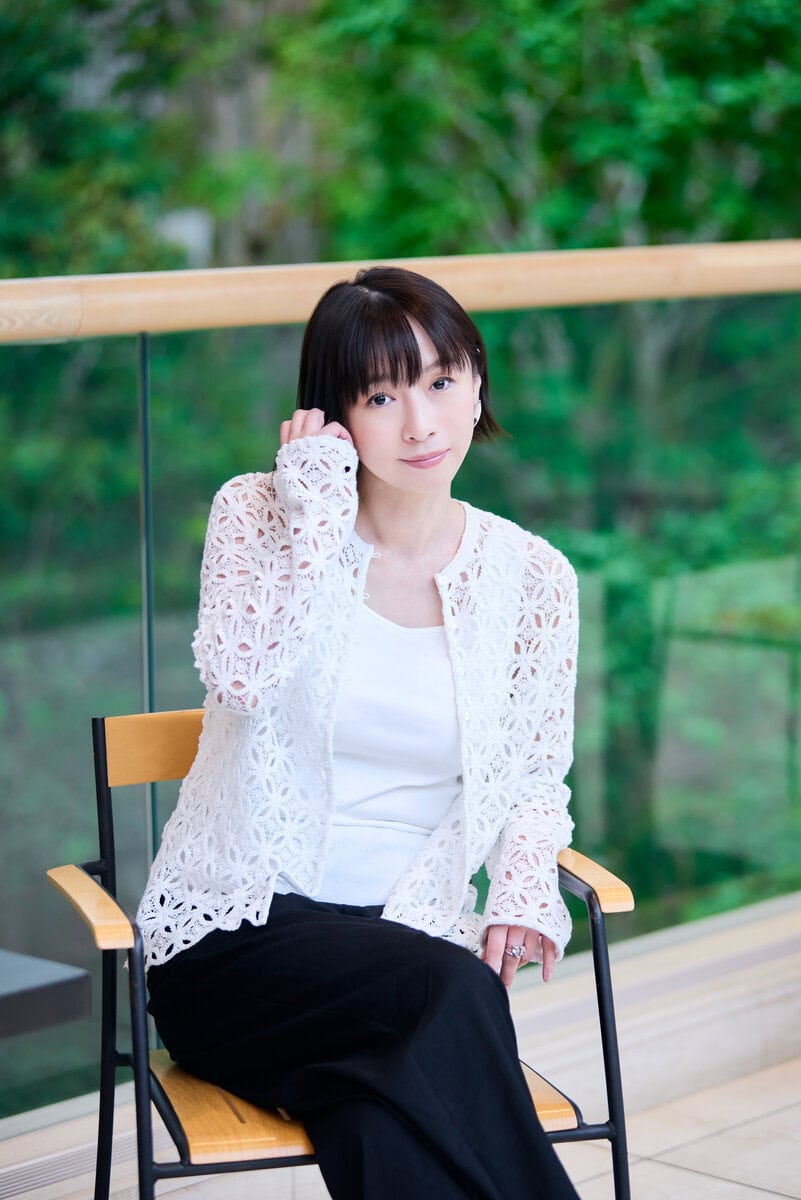 13年ぶりの写真集『ぴこぴこ』を出した酒井若菜