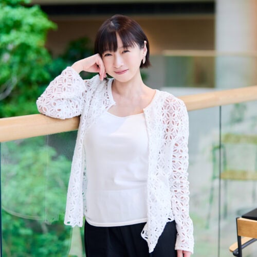 13年ぶりの写真集『ぴこぴこ』を出した酒井若菜