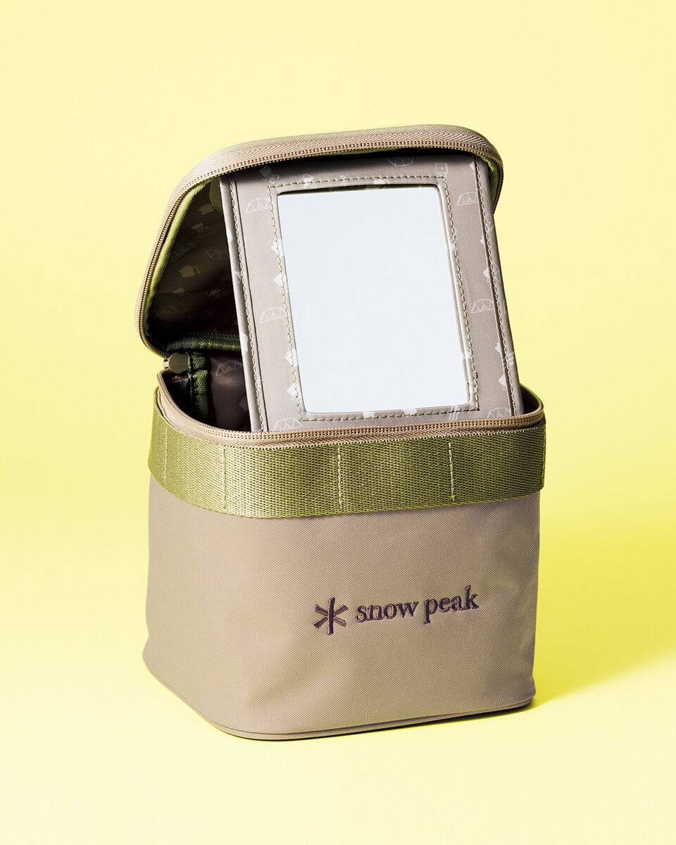 リンネル6月号増刊の付録は「ミラーが取り外せる大きなバニティポーチ」