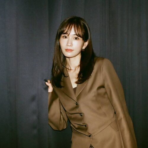 芸能活動20周年を記念した最後の写真集『Beste』を発売した前田敦子