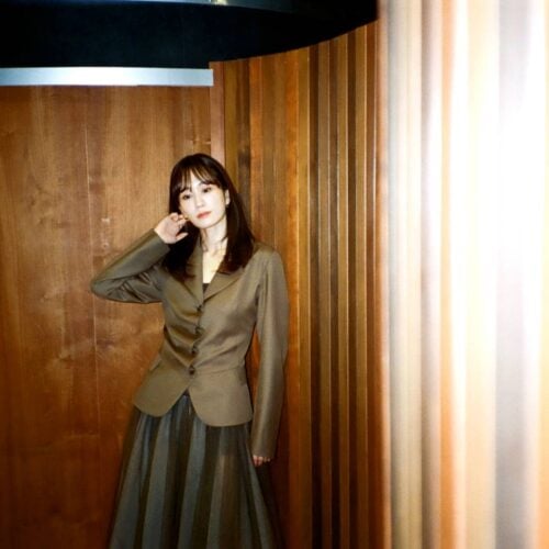 芸能活動20周年を記念した最後の写真集『Beste』を発売した前田敦子