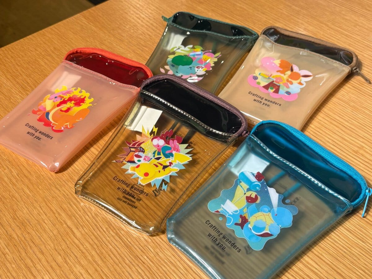 スタバ×ポケモン　カップシェイプ PVCポーチ